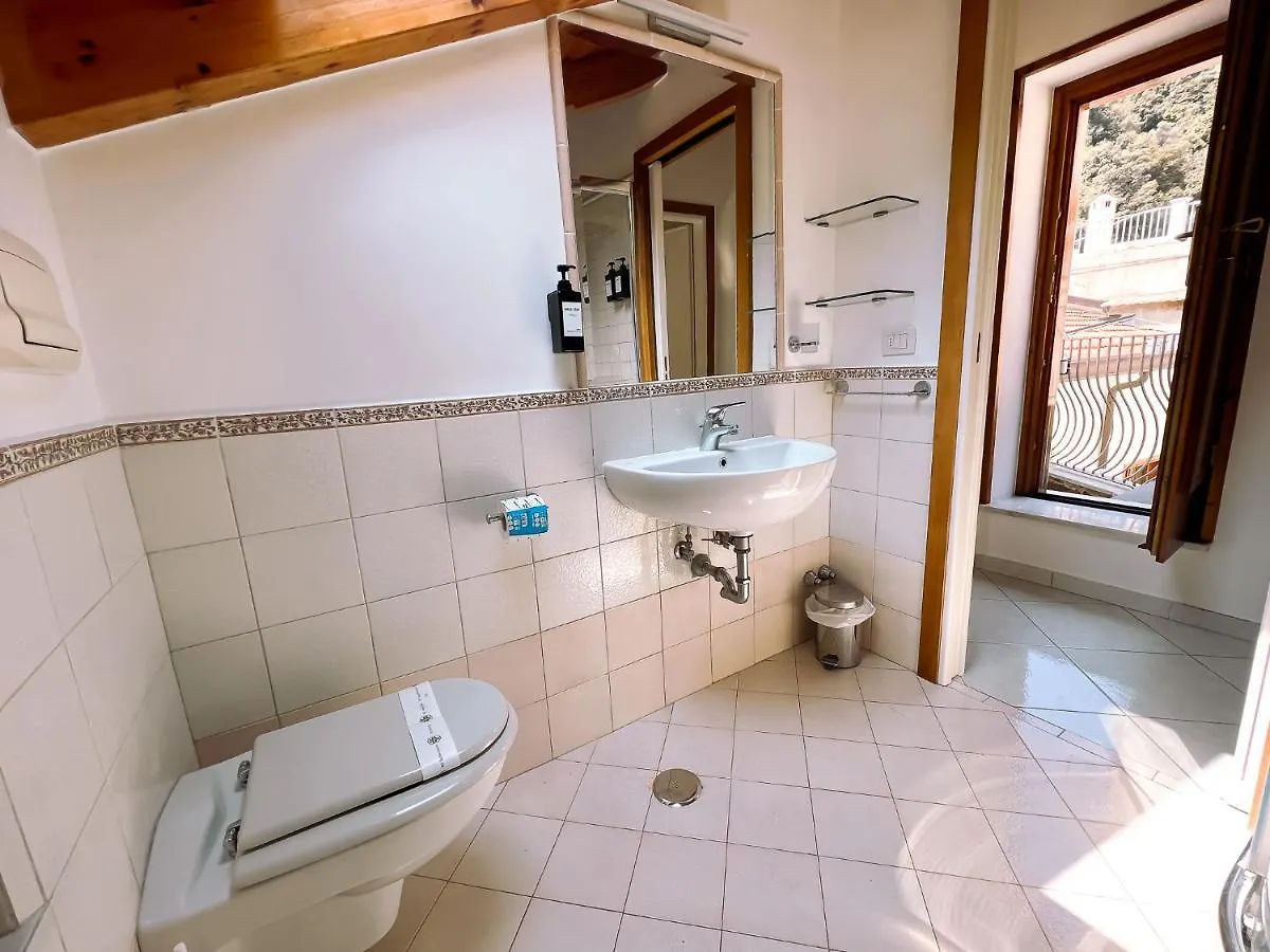 Residenza Ester Amalfi 0*,